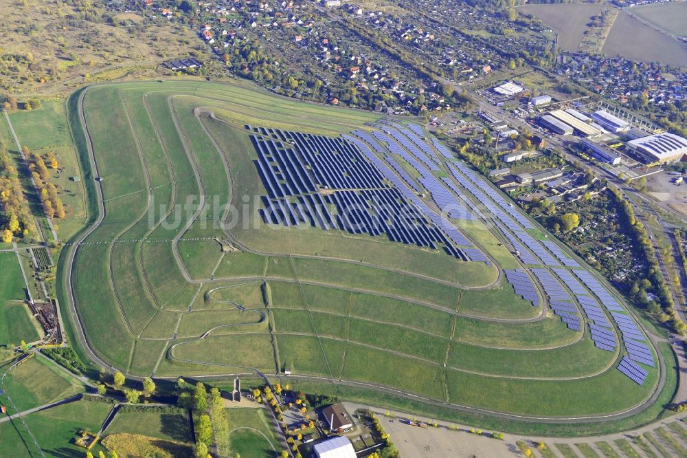 Magdeburg aus der Vogelperspektive: Blick auf den Solarpark Magdeburg im Bundesland Sachsen-Anhalt