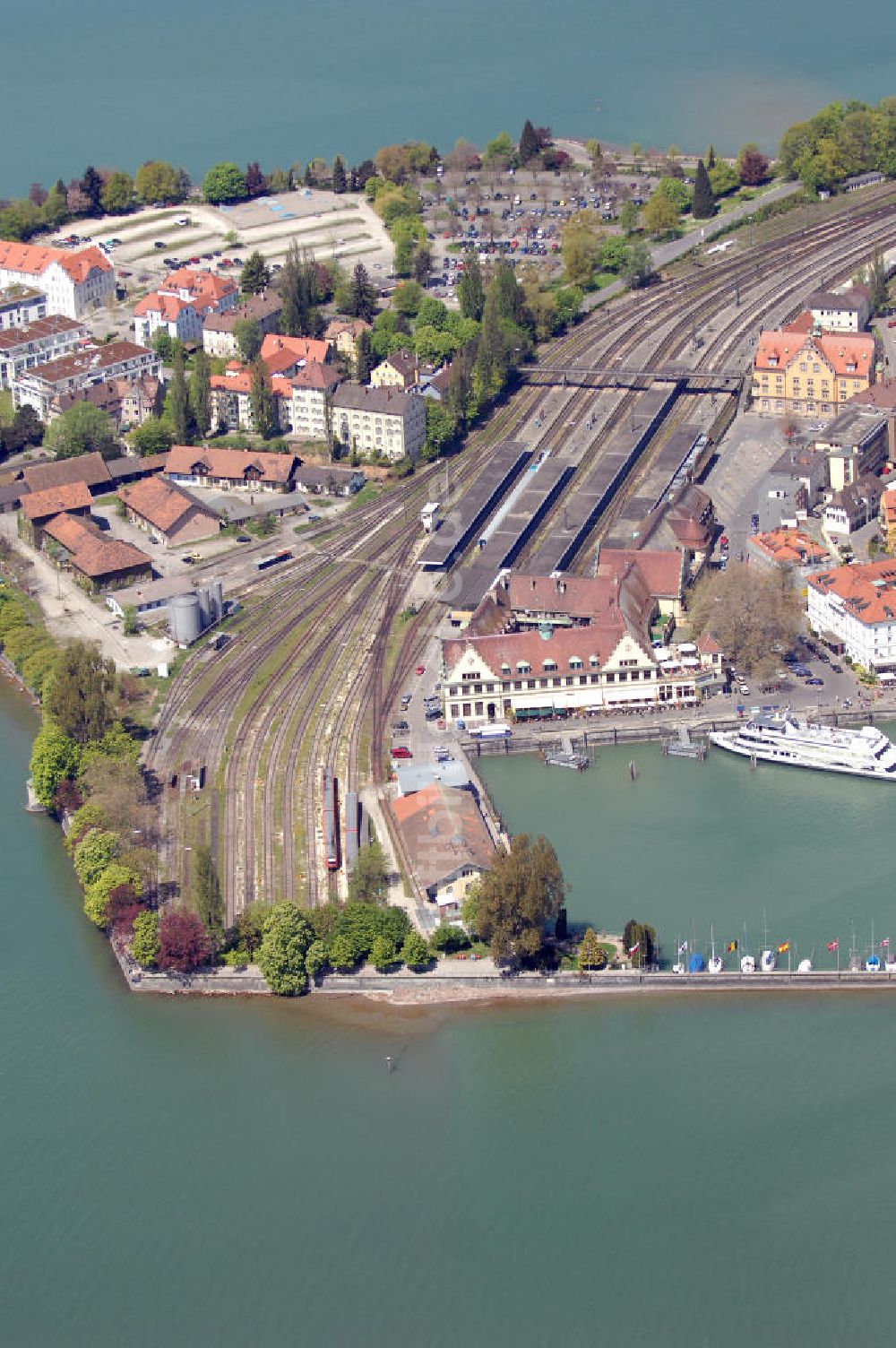 Luftaufnahme Lindau - Blick auf den Stadtbahnhof der Lindau Insel