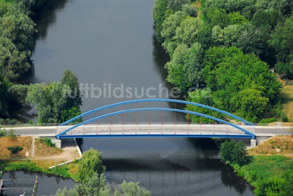 Marquardt (Brandenburg) von oben - Blick auf eine Straßenbrücke bei Marquardt/Brandenburg, errichtet von der Schäler Berlin GmbH