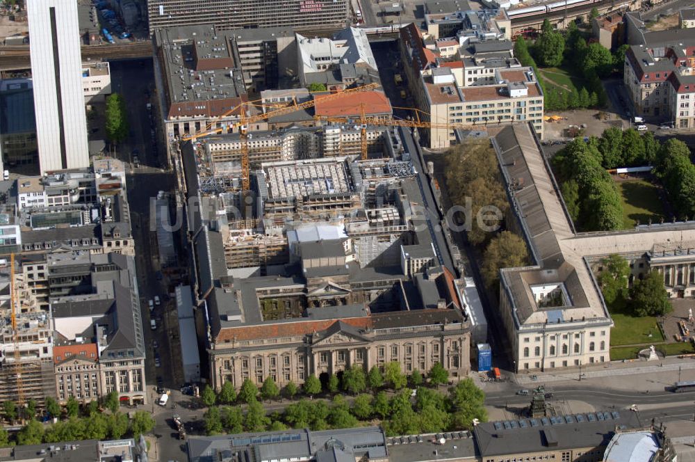 Luftbild Berlin - Blick auf die im Umbau befindliche Staatsbibliothek zu Berlin