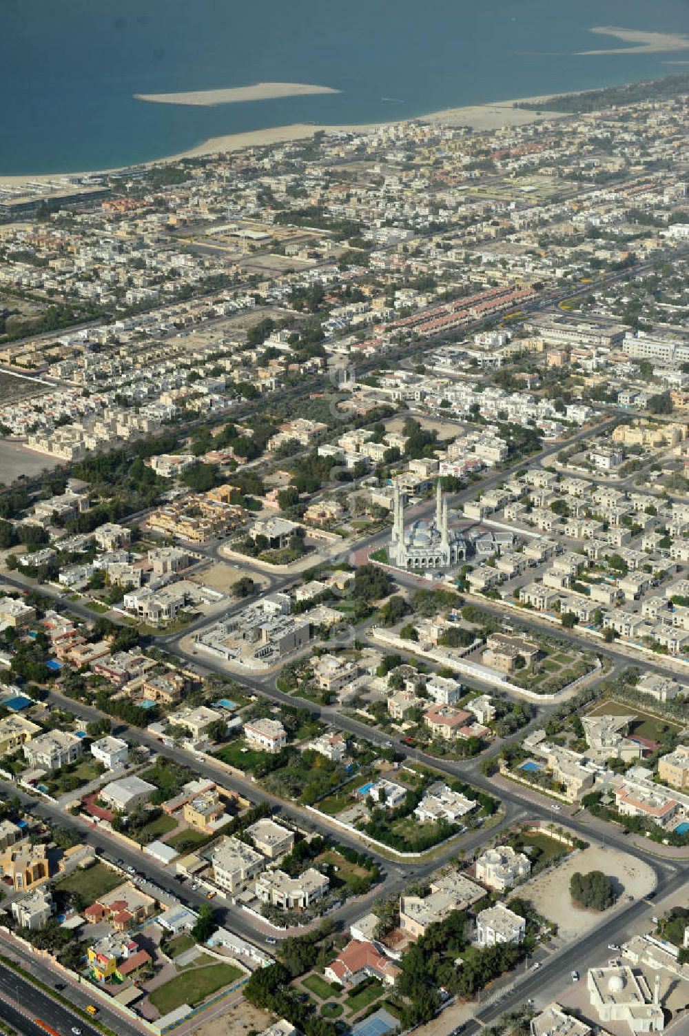 Luftaufnahme Dubai - Blick auf die Vororte von Dubai