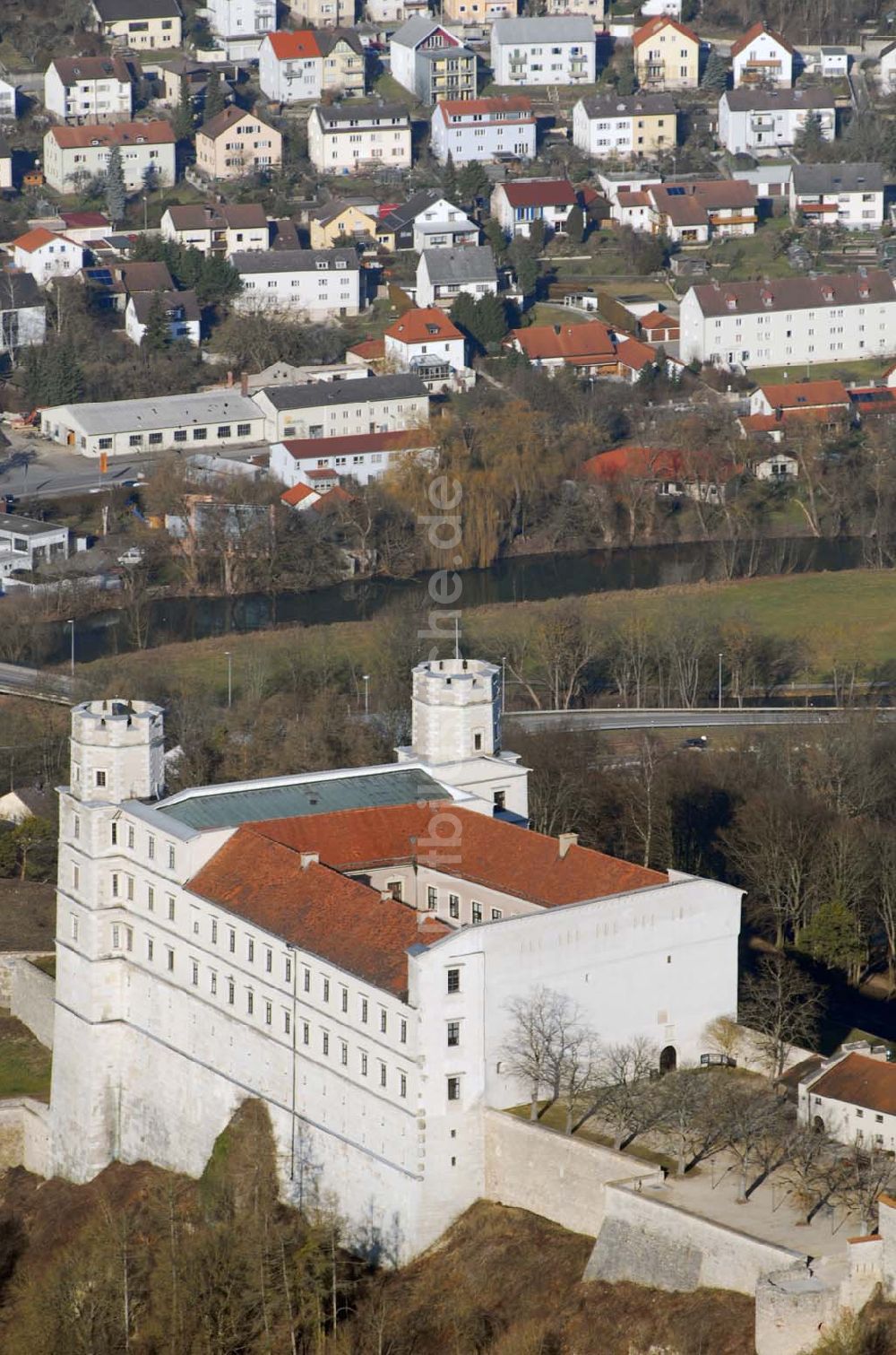 Eichstätt aus der Vogelperspektive: Blick auf die Willibaldsburg in Bayern