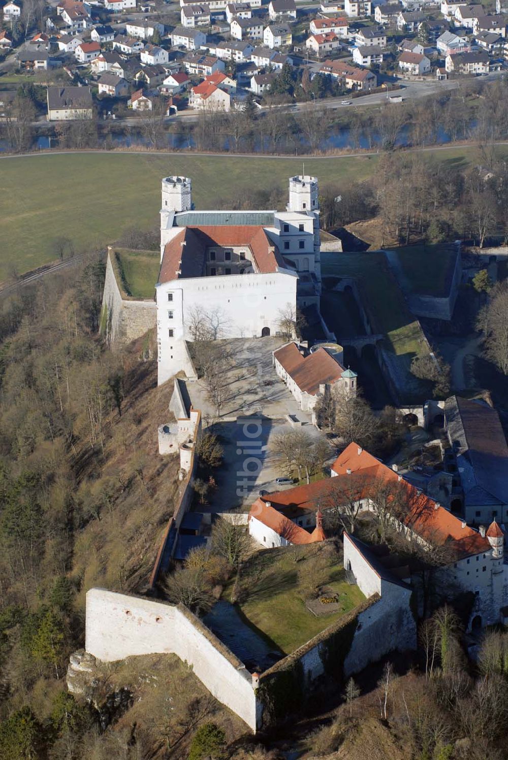 Eichstätt von oben - Blick auf die Willibaldsburg in Bayern