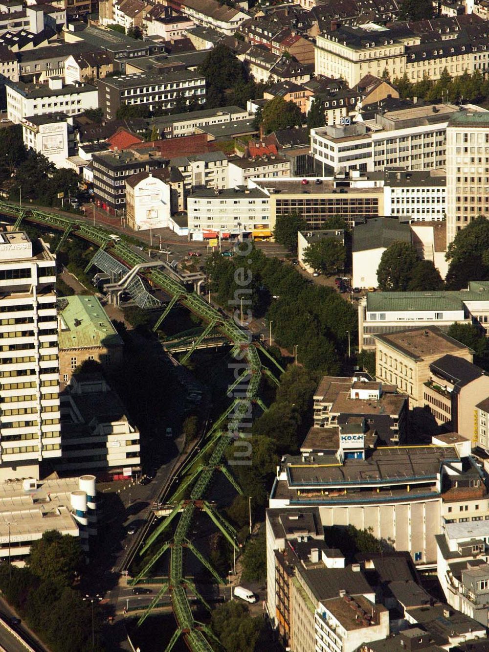 Luftaufnahme Wuppertal - Blick auf die Wuppertaler Schwebebahn