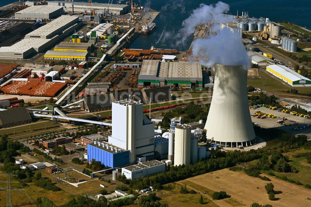 Rostock von oben - Blockheizkraftwerk - regionales Heizkraftwerkes der KNG Kraftwerks- und Netzgesellschaft mbH in Rostock im Bundesland Mecklenburg-Vorpommern