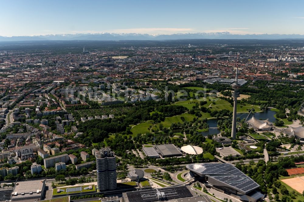 Luftaufnahme München - BMW-Welt in München im Bundesland Bayern