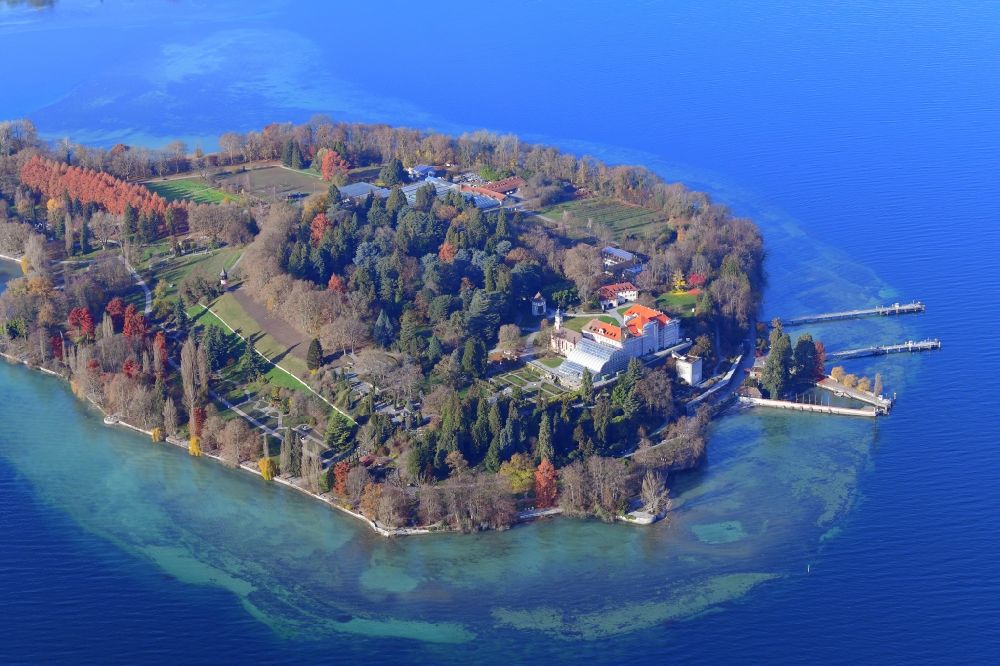 Luftaufnahme Mainau - Bodensee-Insel Mainau im Überlanger See des Bodensees in Konstanz im Bundesland Baden-Württemberg