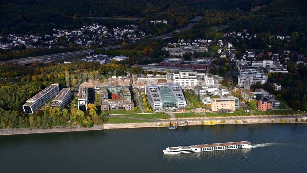 Bonn aus der Vogelperspektive: Bonner Bogen mit Hotelanlage Kameha Grand Bonn in Bonn im Bundesland Nordrhein-Westfalen, Deutschland