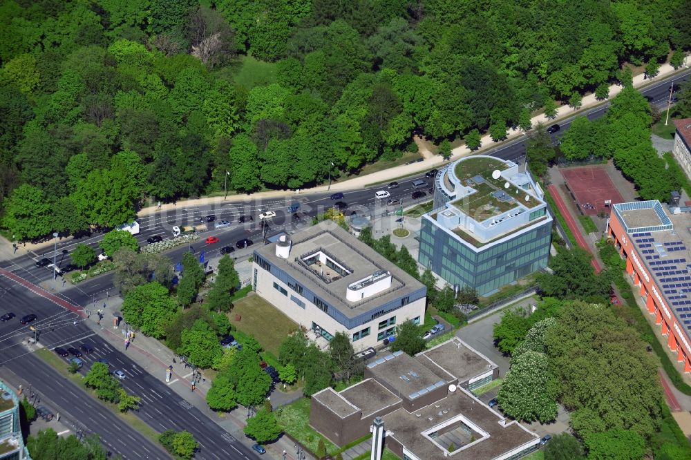 Luftaufnahme Berlin - Botschaft vom Königreich Saudiarabien und Konrad-Adenauer-Stiftung am Tiergarten von Berlin