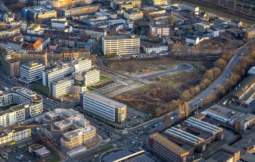 Luftbild Essen - Brachfläche zwischen Hans-Böckler-Straße, Frohnhauser Straße und Schwanenkampstraße im West-Viertel in Essen im Bundesland Nordrhein-Westfalen