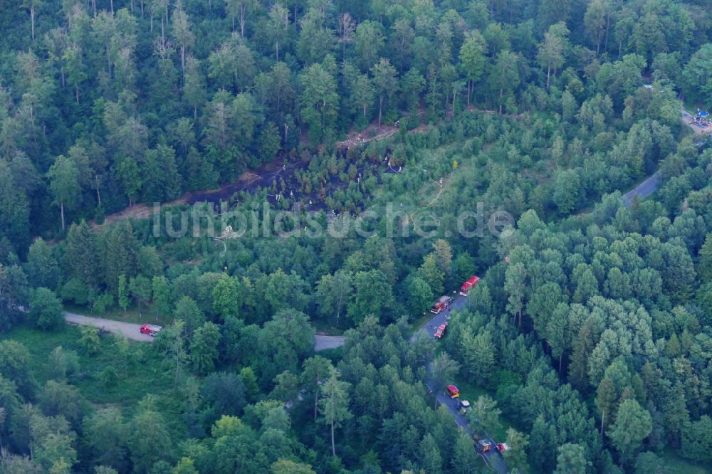 Staufenberg aus der Vogelperspektive: Brand im Baumbestand eines Waldgebietes in Staufenberg im Bundesland Niedersachsen, Deutschland
