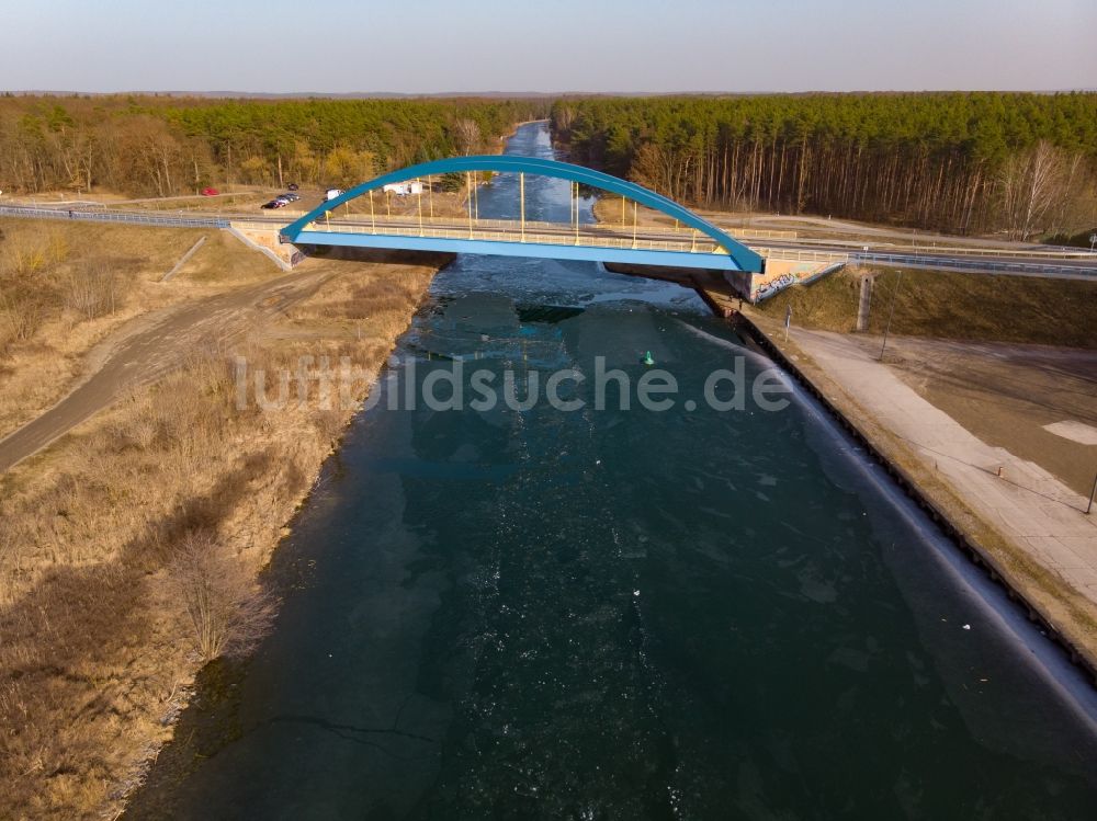 Luftaufnahme Eberswalde - Brücke der L200 über den Oder- Havel- Kanal in Eberswalde im Bundesland Brandenburg, Deutschland