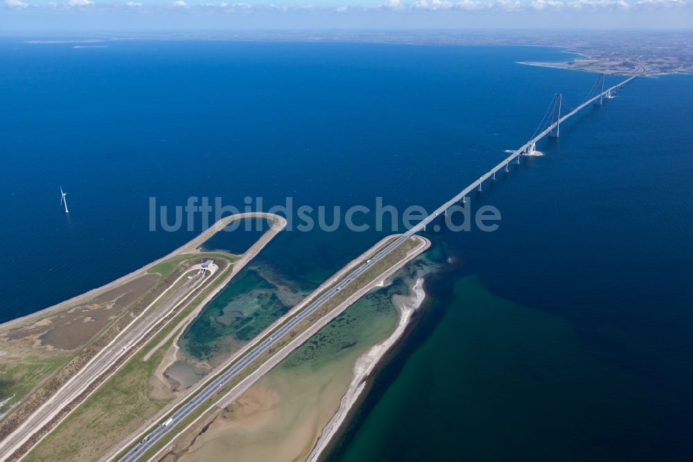 Korsoer von oben - Brückenbauwerk über den Großen Belt in Korsoer in Syddanmark, Dänemark