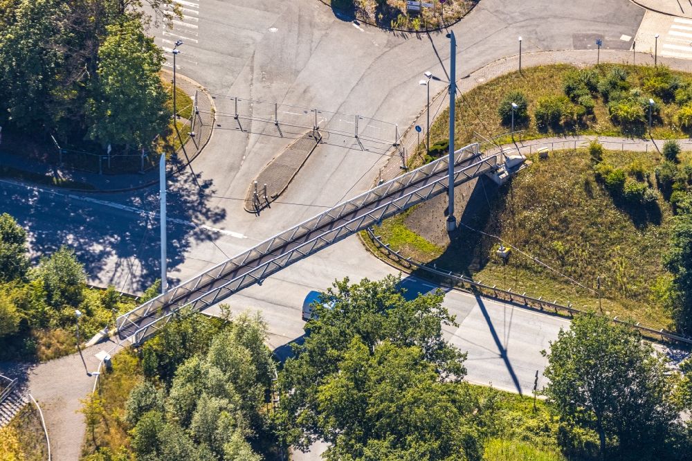 Luftbild Bottrop - Brückenbauwerk entlang Alter Postweg - Holthausener Straße im Ortsteil Kirchhellen in Bottrop im Bundesland Nordrhein-Westfalen, Deutschland