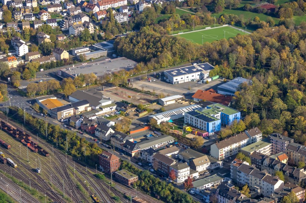 Luftbild Hagen - Brückenbauwerk entlang der Fuhrparkstraße über die Gleisanlagen in Hagen im Bundesland Nordrhein-Westfalen, Deutschland