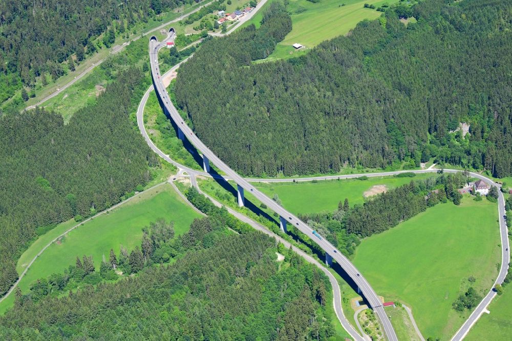 Luftbild Döggingen - Brückenbauwerk Gauchatalbrücke in Döggingen im Bundesland Baden-Württemberg, Deutschland