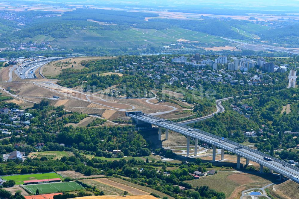 Luftbild Würzburg - Brückenbauwerk Talbrücke Heidingsfeld und Verlauf der Bundesautobahn A3 im Süden von Würzburg im Bundesland Bayern