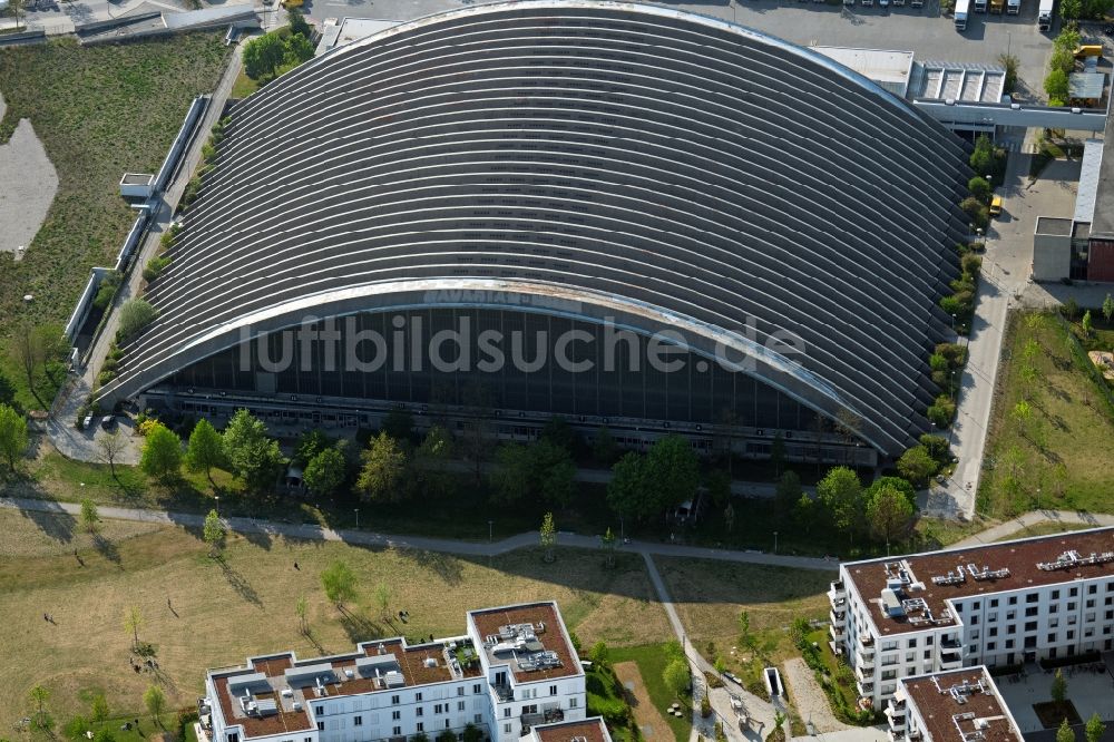 Luftaufnahme München - Briefsortierzentrum mit ehemaliger Paketposthalle in München im Bundesland Bayern