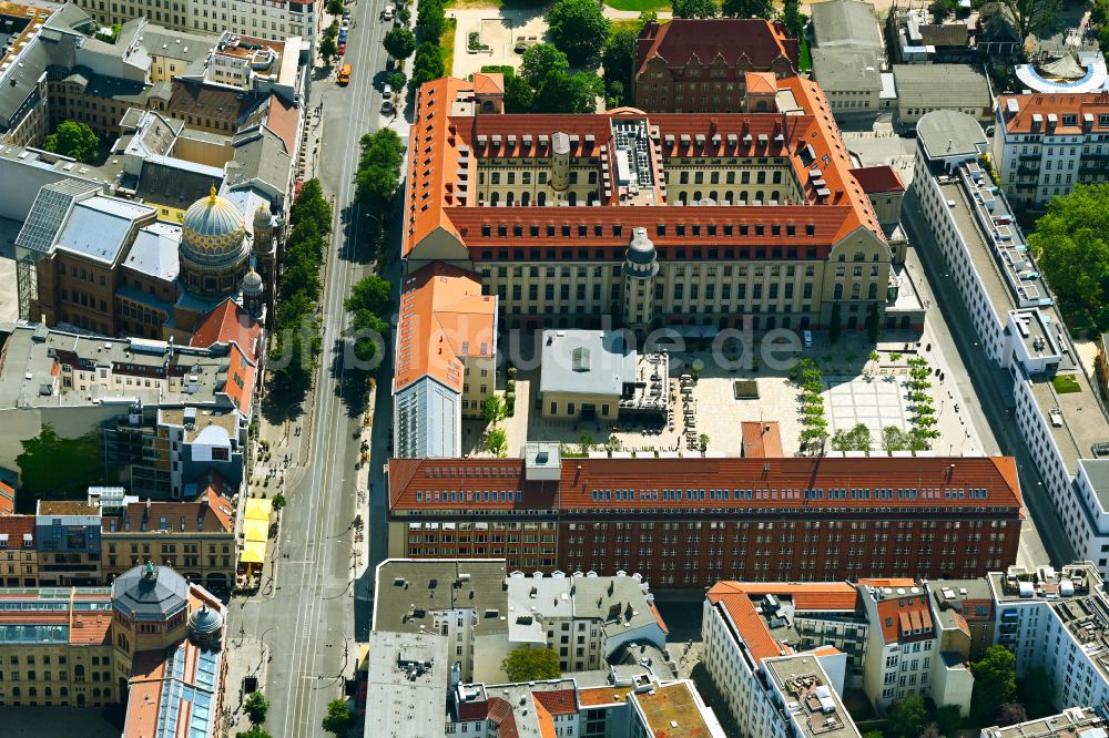Luftbild Berlin - Büro- und Geschäftsgebäude FORUM an der MUSEUMSINSEL in Berlin, Deutschland