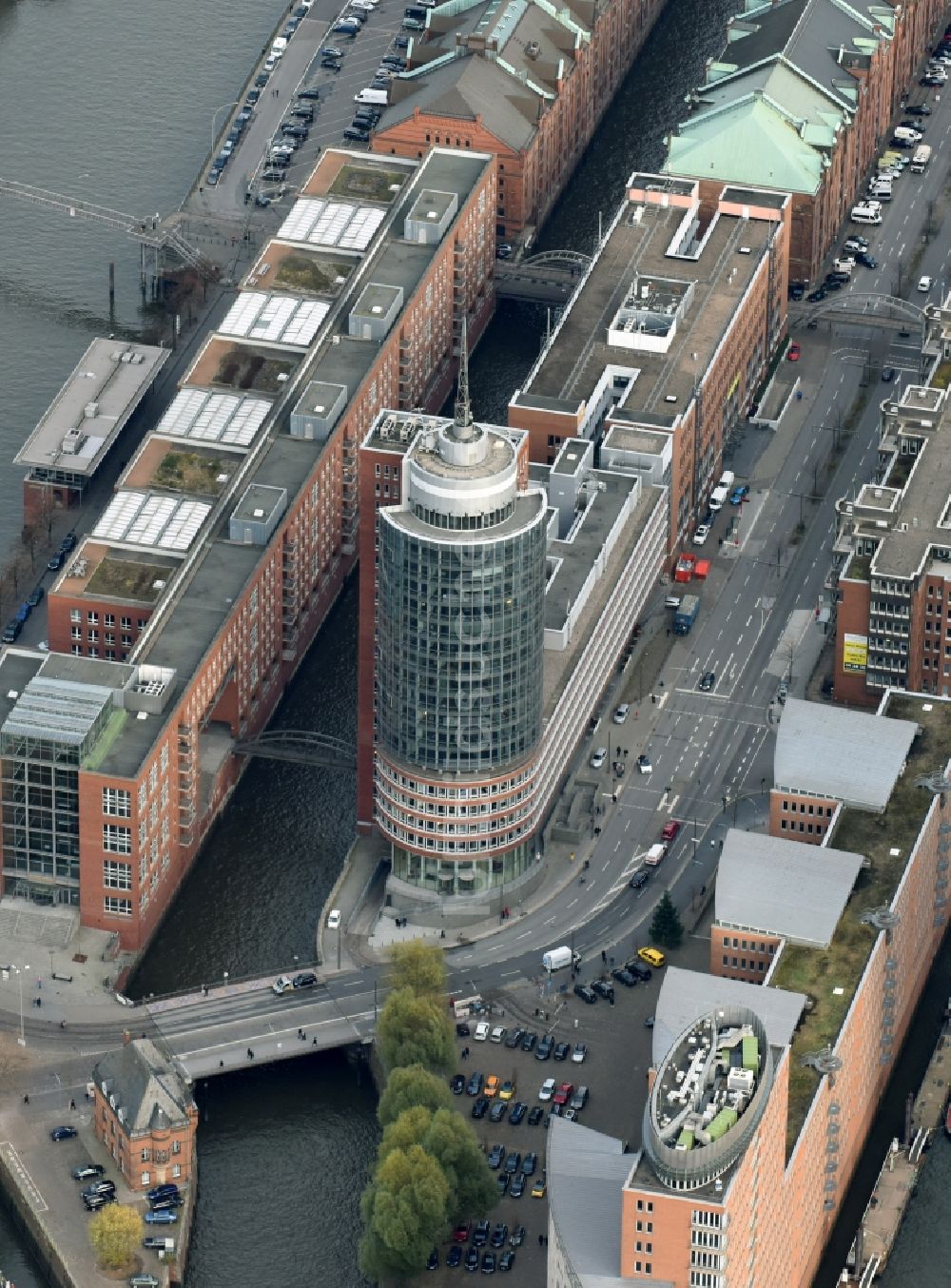 Luftbild Hamburg - Büro- und Geschäftshaus- Ensemble Hanseatic Trade Center Tower in Hamburg, Deutschland