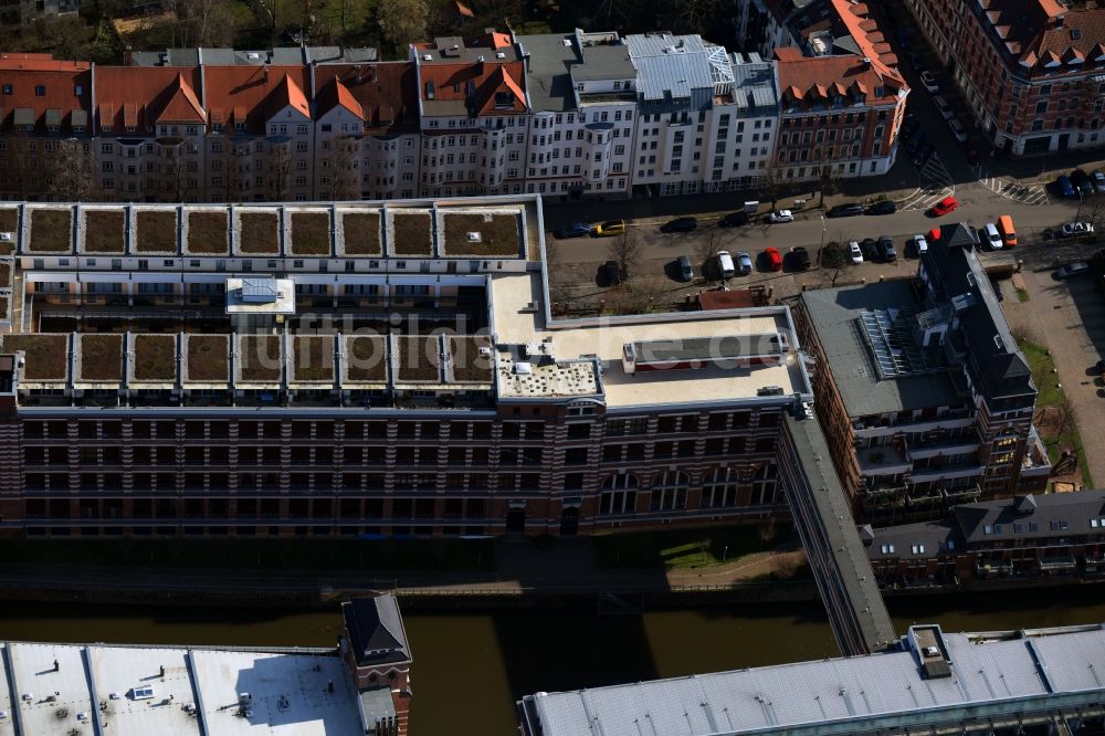 Luftaufnahme Leipzig - Büro- und Geschäftshaus- Ensemble Holbeinstraße im Ortsteil Schleußig in Leipzig im Bundesland Sachsen