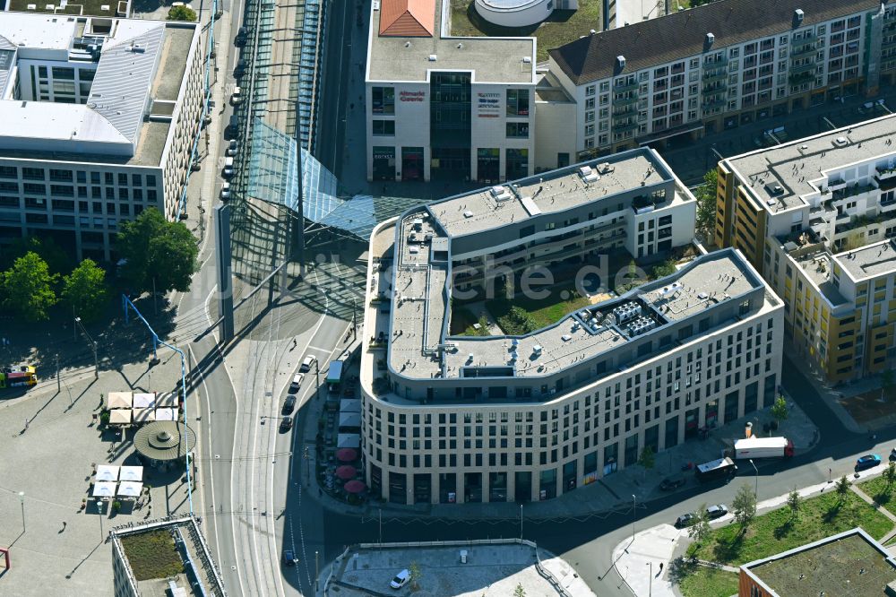 Dresden aus der Vogelperspektive: Büro- und Geschäftshaus Haus Postplatz in Dresden im Bundesland Sachsen, Deutschland