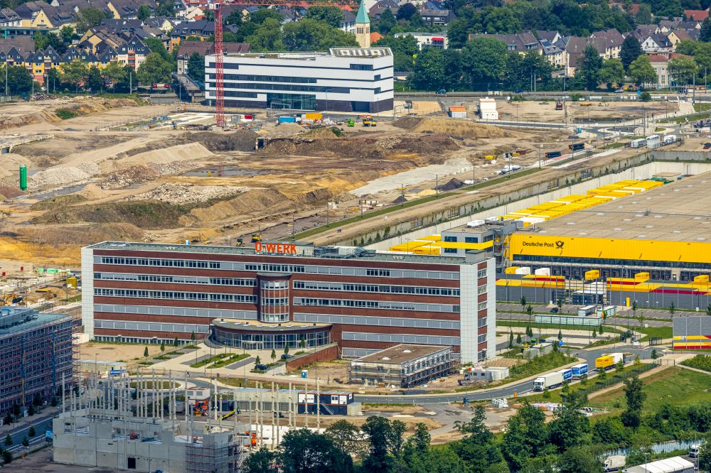 Bochum von oben - Büro- und Geschäftshaus O-Werk und Neubau der Straßenführung in Bochum im Bundesland Nordrhein-Westfalen, Deutschland