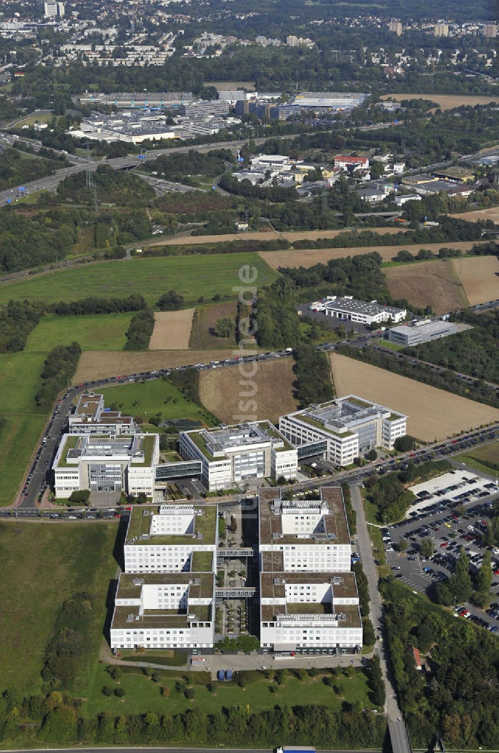 Luftbild Frankfurt am Main - Büro- und Geschäftshausareal am Eschborner Dreieck in Frankfurt