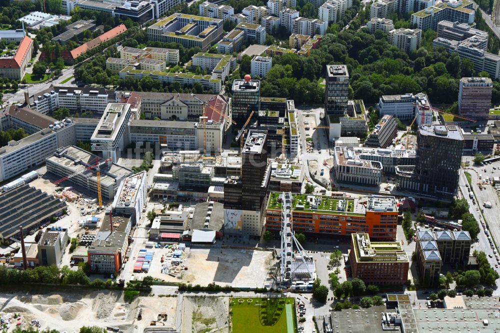 Luftaufnahme München - Büro- und Geschäftshauses WERK3 im Ortsteil Ramersdorf-Perlach in München im Bundesland Bayern, Deutschland
