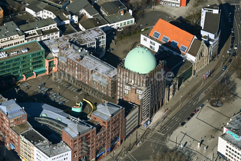 Luftbild Hannover - Büro- und Unternehmensverwaltungs- Hochhaus- Gebäude Anzeiger Hochhaus an der Goseriede in Hannover im Bundesland Niedersachsen, Deutschland