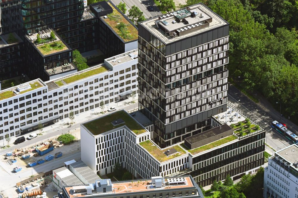 Luftbild München - Büro- und Unternehmensverwaltungs- Hochhaus- Gebäude HIGHRISE one in München im Bundesland Bayern, Deutschland