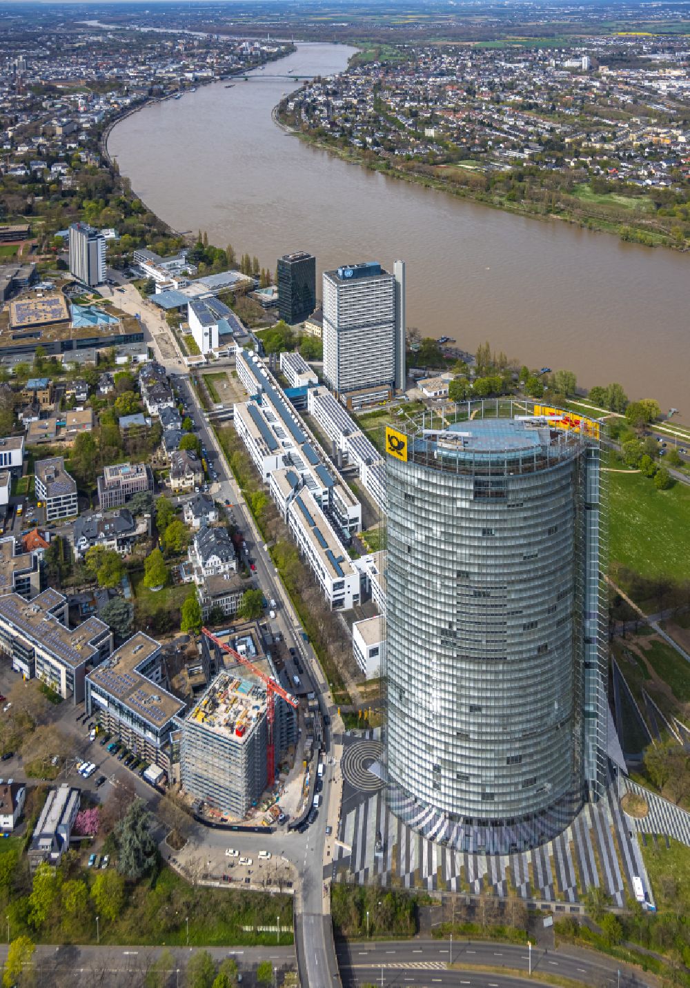 Luftaufnahme Bonn - Büro- und Unternehmensverwaltungs- Hochhaus- Gebäude Post Tower in Bonn, im Bundesland Nordrhein-Westfalen, Deutschland