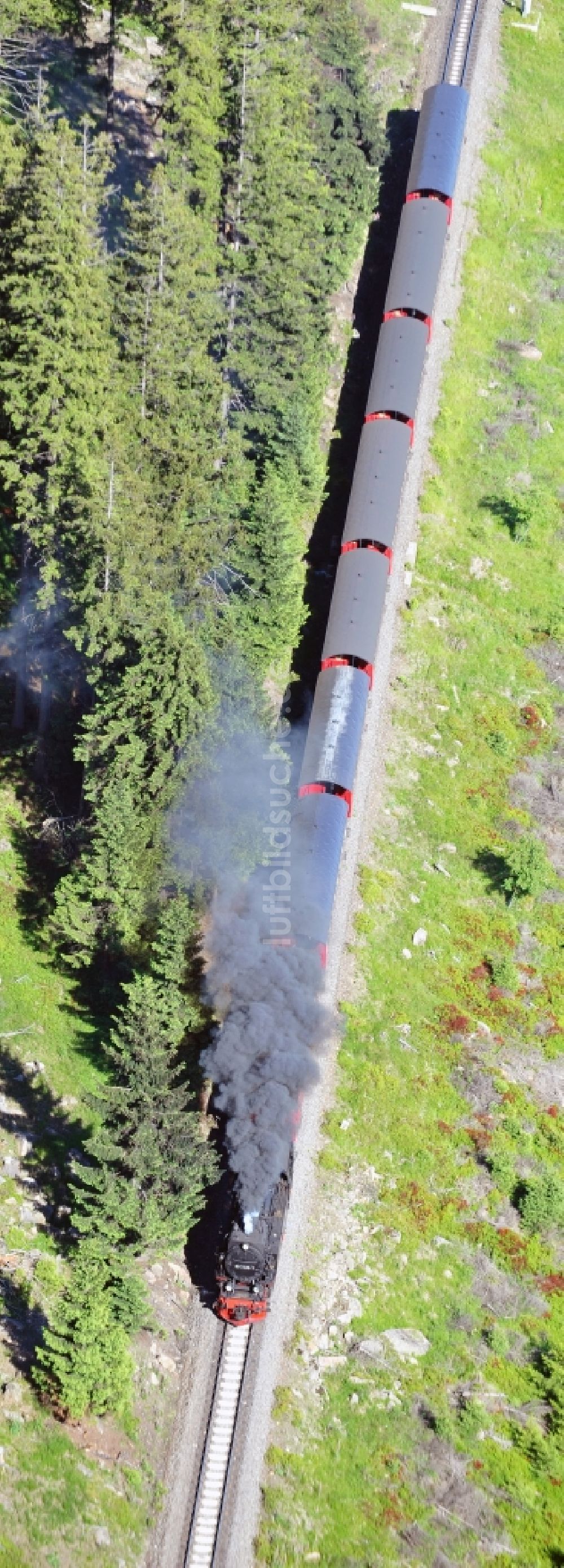 Luftaufnahme Brocken - Brockenbahn - Harzquerbahn - Harzer Schmalspurbahn am Brocken in Schsen-Anhalt