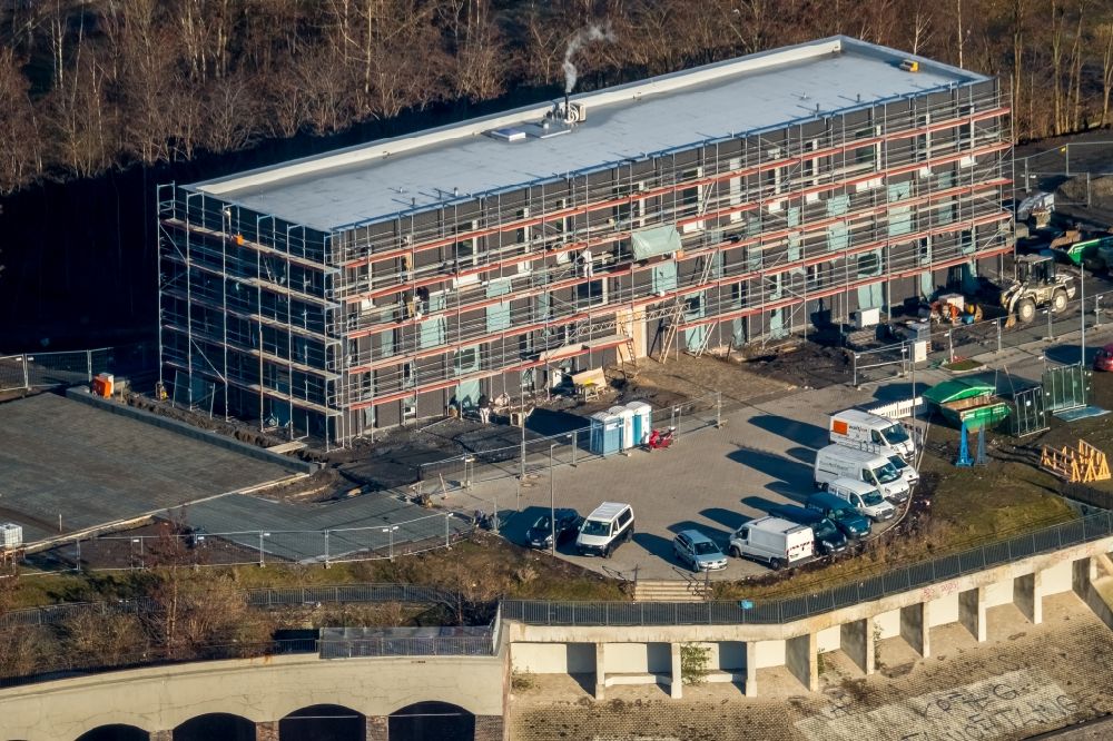 Bochum von oben - Bürogebäude der Agentur Kultur Ruhr an der Jahrhunderthalle Westpark im Ortsteil Stahlhausen in Bochum im Bundesland Nordrhein-Westfalen