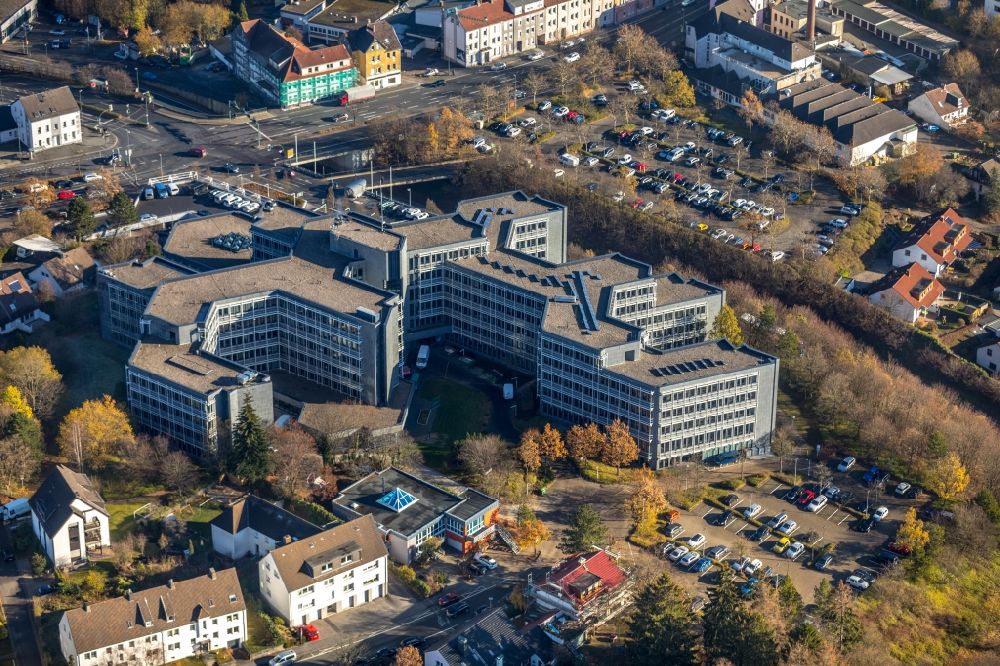Luftbild Lüdenscheid - Bürogebäude des Bürgerbüro (Straßenverkehrsamt) Märkischer Kreis in Lüdenscheid im Bundesland Nordrhein-Westfalen, Deutschland