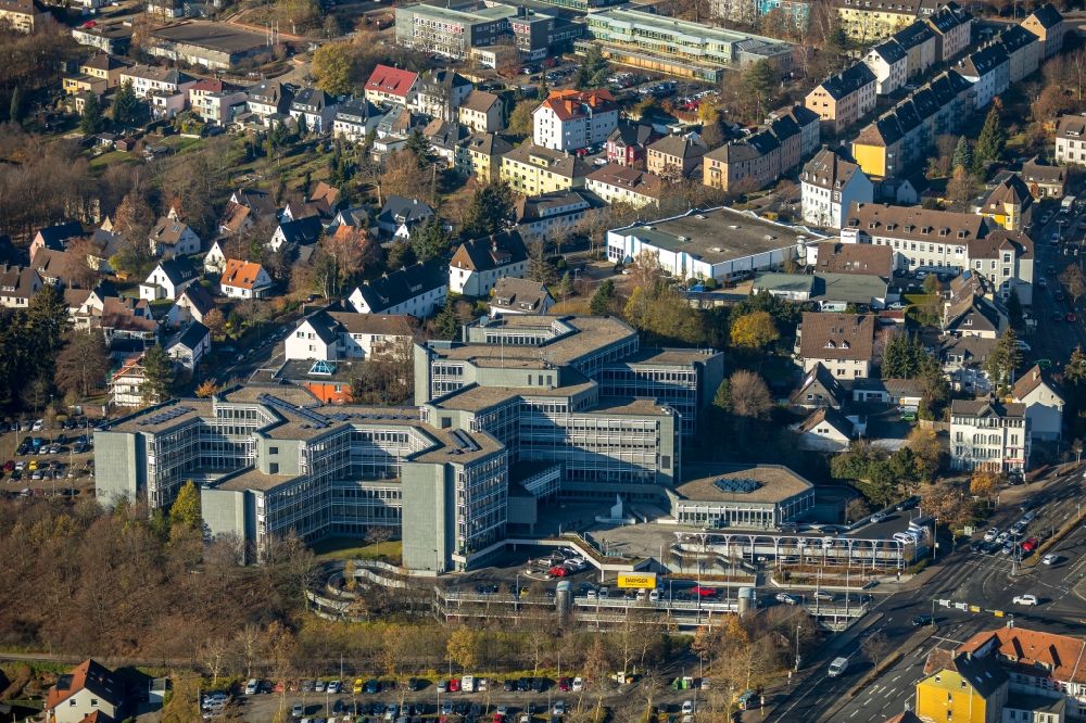 Luftbild Lüdenscheid - Bürogebäude des Bürgerbüro (Straßenverkehrsamt) Märkischer Kreis in Lüdenscheid im Bundesland Nordrhein-Westfalen, Deutschland