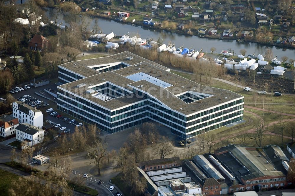 Luftbild Lübeck - Bürogebäude Dräger Medical im Ortsteil Sankt Lorenz Süd in Lübeck im Bundesland Schleswig-Holstein, Deutschland