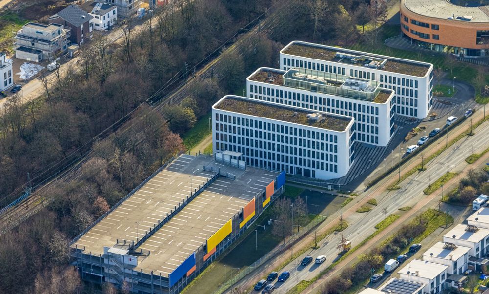 Duisburg aus der Vogelperspektive: Bürogebäude in Duisburg im Bundesland Nordrhein-Westfalen