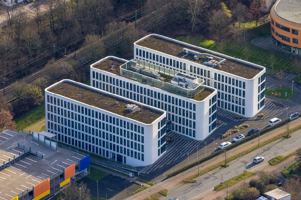 Duisburg von oben - Bürogebäude in Duisburg im Bundesland Nordrhein-Westfalen