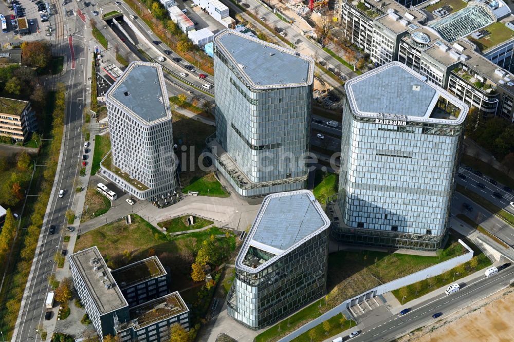 München von oben - Bürogebäude- Ensemble Bavaria Towers an der Truderinger Straße in München im Bundesland Bayern, Deutschland