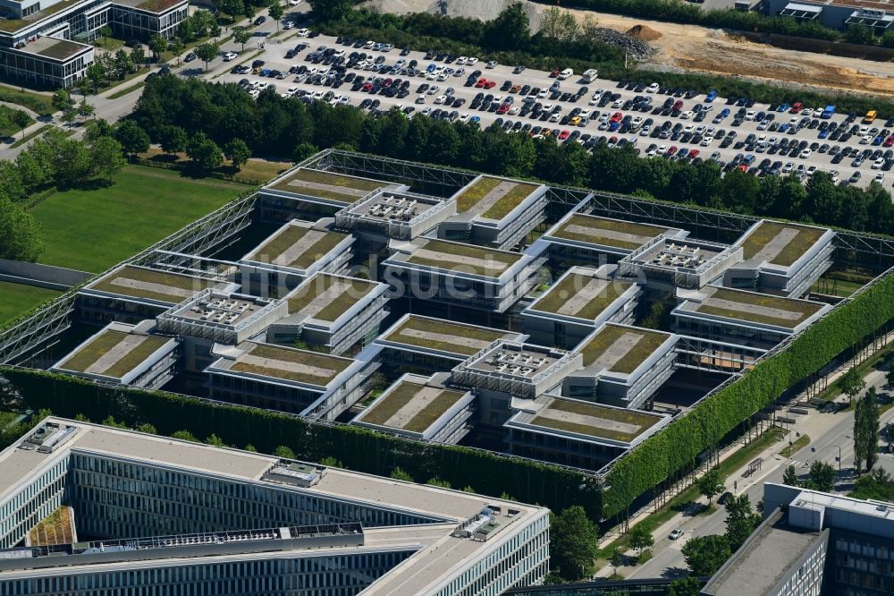 Luftaufnahme Unterföhring - Bürogebäude des Geschäftshauses der Allianz Campus Unterföhring in Unterföhring im Bundesland Bayern, Deutschland