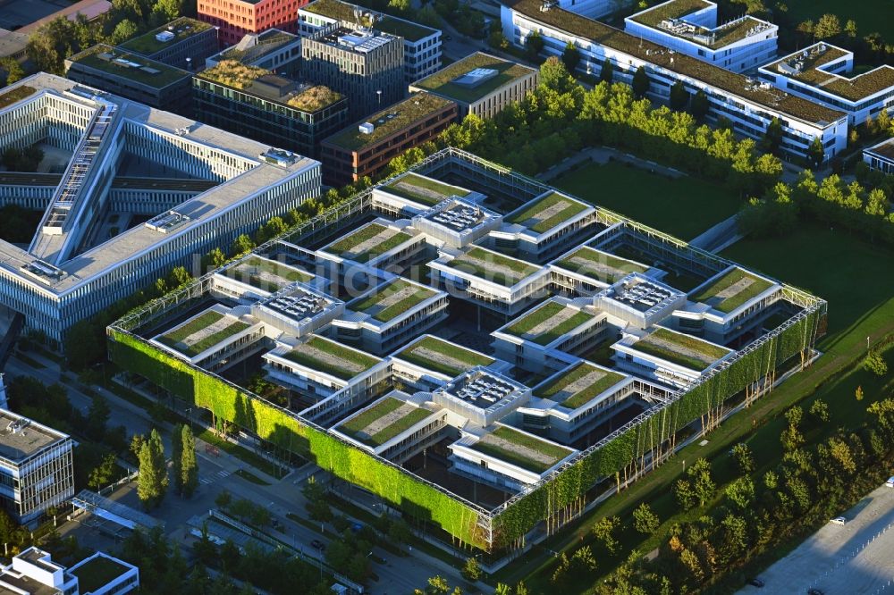 Luftaufnahme Unterföhring - Bürogebäude des Geschäftshauses der Allianz Campus Unterföhring in Unterföhring im Bundesland Bayern, Deutschland