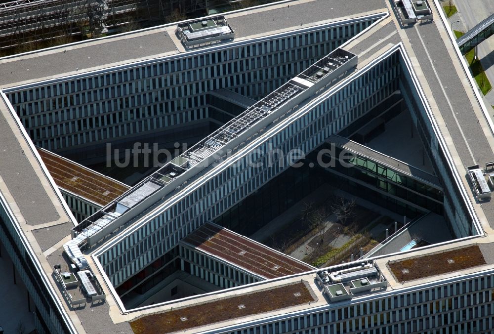 Luftbild Unterföhring - Bürogebäude des Geschäftshauses der Allianz Deutschland AG in Unterföhring im Bundesland Bayern, Deutschland