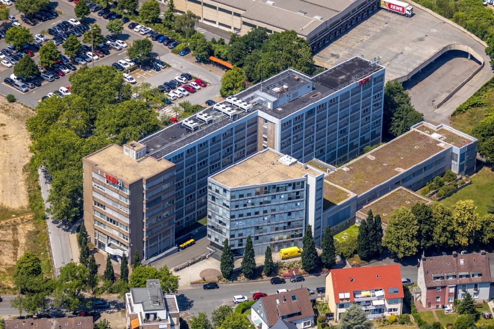 Dortmund von oben - Bürogebäude des Geschäftshauses der Dortmunder Stadtwerke AG in Dortmund im Bundesland Nordrhein-Westfalen, Deutschland