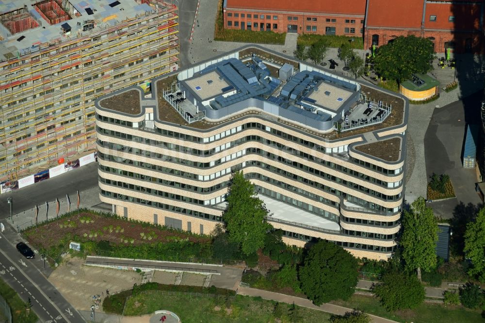 Luftbild Berlin - Bürogebäude des Geschäftshauses EUREF-CAMPUS im Ortsteil Schöneberg in Berlin, Deutschland