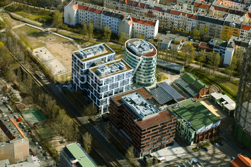 Luftaufnahme Berlin - Bürogebäude des Geschäftshauses am EUREF-Campus im Ortsteil Schöneberg in Berlin, Deutschland