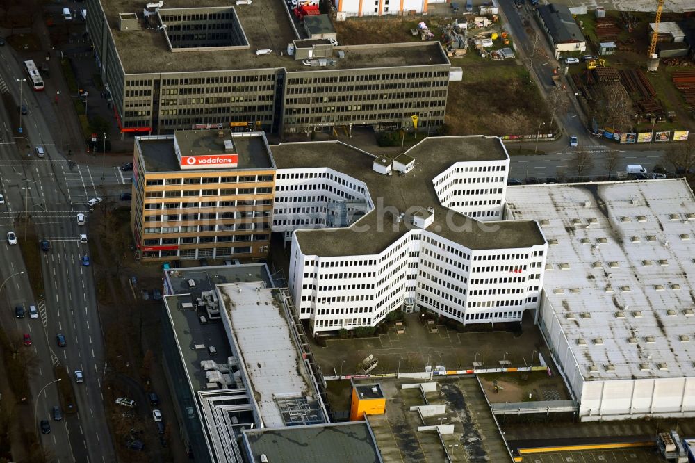 Luftaufnahme Hamburg - Bürogebäude des Geschäftshauses Friedrich-Ebert-Damm - Am Stadtrand im Ortsteil Wandsbek in Hamburg, Deutschland