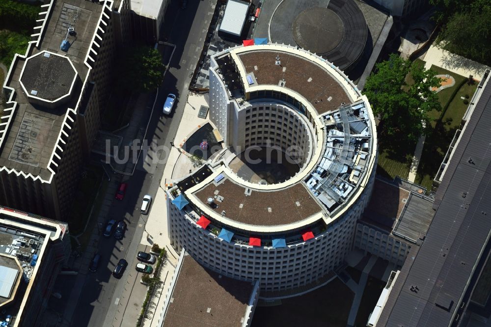 Köln aus der Vogelperspektive: Bürogebäude des Geschäftshauses Gerling Quartier in Köln im Bundesland Nordrhein-Westfalen, Deutschland
