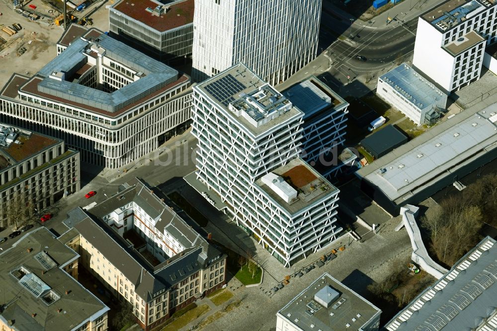 Berlin von oben - Bürogebäude des Geschäftshauses der 50Hertz Transmission GmbH an der Heidestraße im Ortsteil Moabit in Berlin, Deutschland