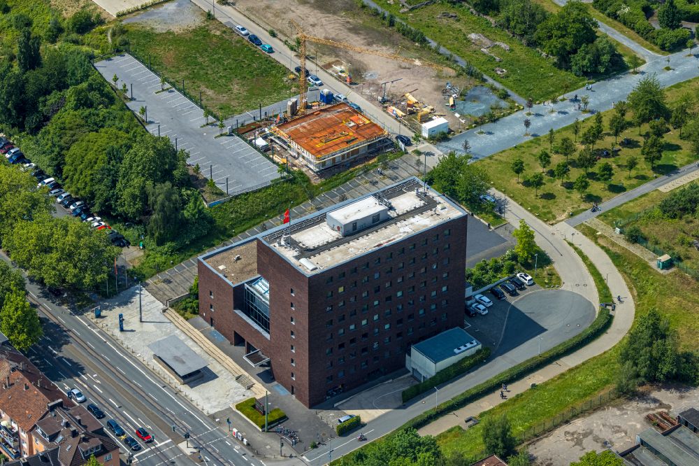 Bochum aus der Vogelperspektive: Bürogebäude des Geschäftshauses Jahrhunderthaus in Bochum im Bundesland Nordrhein-Westfalen, Deutschland